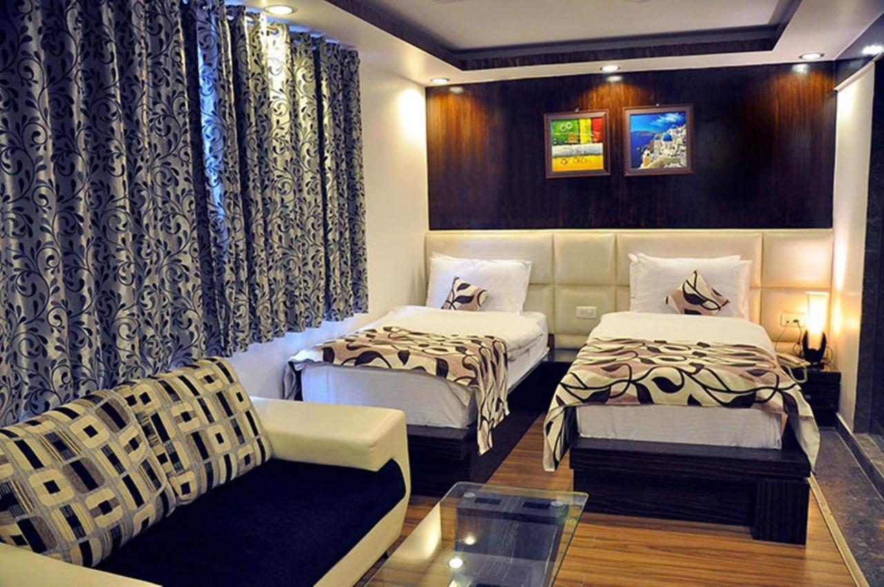 Hotel Elegance New Delhi Luaran gambar