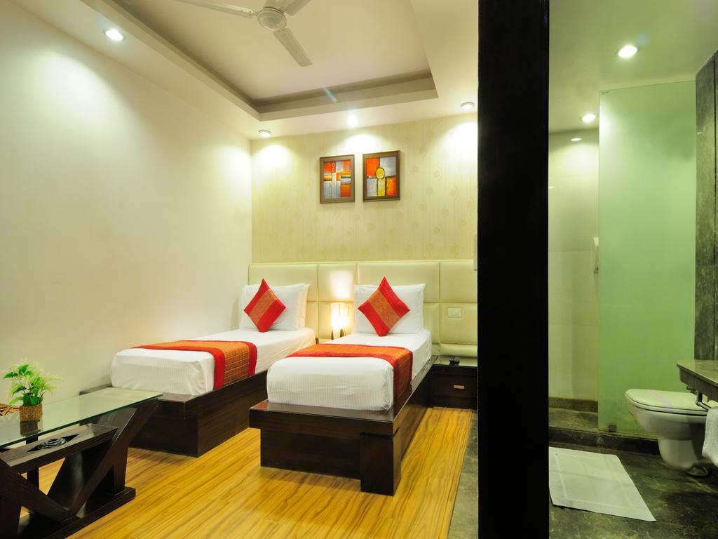 Hotel Elegance New Delhi Luaran gambar