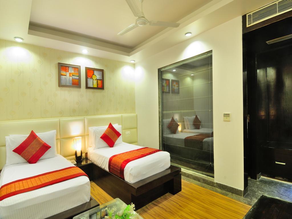 Hotel Elegance New Delhi Luaran gambar