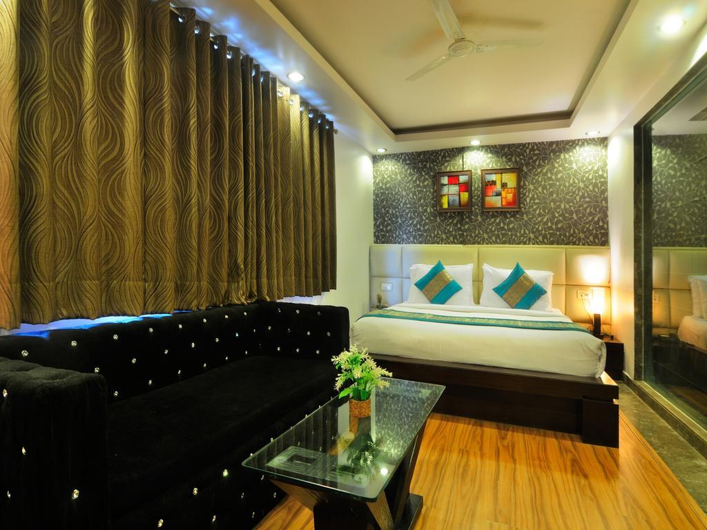 Hotel Elegance New Delhi Luaran gambar