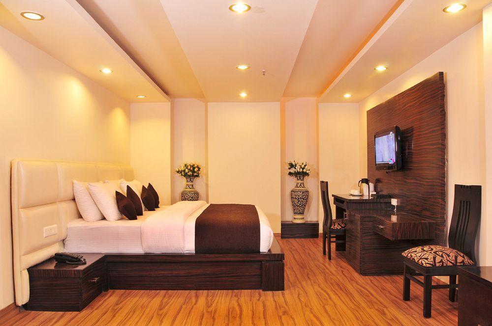 Hotel Elegance New Delhi Luaran gambar