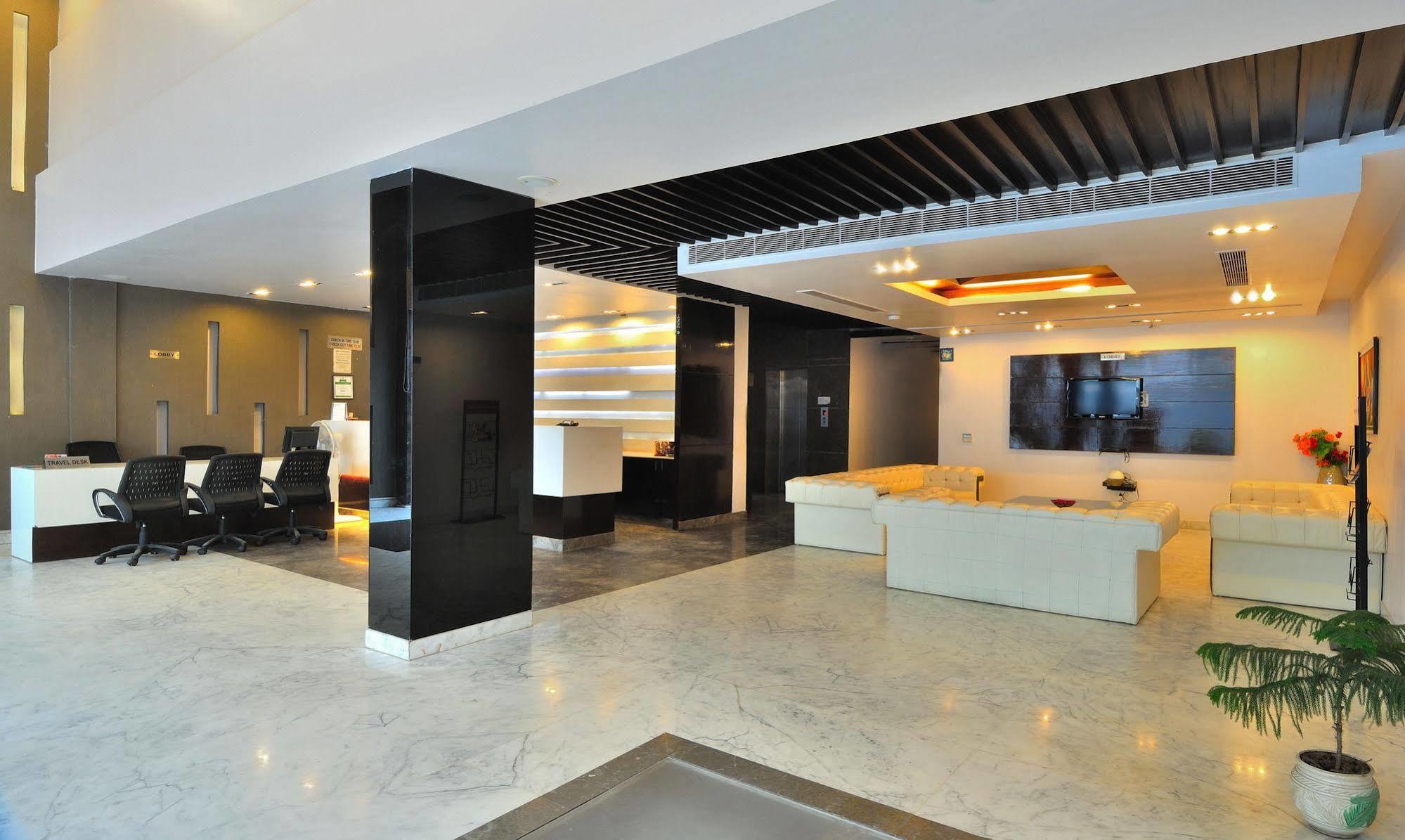 Hotel Elegance New Delhi Luaran gambar